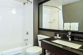 Comfort Inn Highway 401