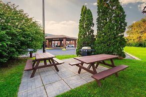 Comfort Inn Highway 401