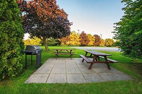 Comfort Inn Highway 401