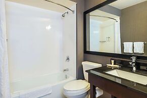 Comfort Inn Highway 401