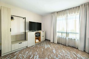 Comfort Inn Highway 401