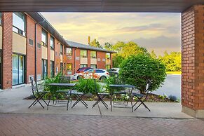Comfort Inn Highway 401