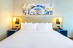 Comfort Inn Highway 401