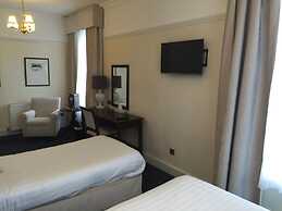 The Royal George Hotel