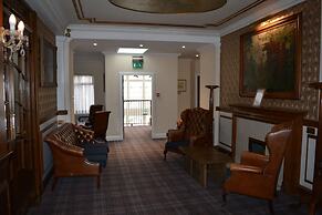 The Royal George Hotel