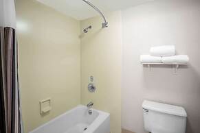 La Quinta Inn & Suites by Wyndham Nashville Airport/Opryland