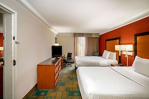 La Quinta Inn & Suites by Wyndham Nashville Airport/Opryland