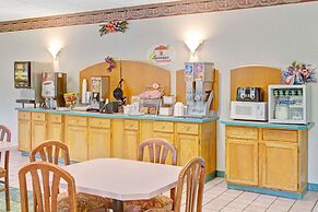 Super 8 by Wyndham Gaffney