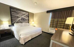 Super 8 by Wyndham St Charles