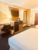 Super 8 by Wyndham St Charles