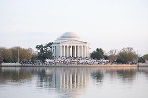 The Ven at Embassy Row, Washington, D.C., a Tribute Portfolio Hotel