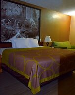 Super 8 by Wyndham Fort Chiswell/Wytheville Area