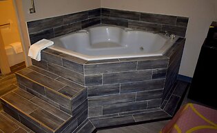 Super 8 by Wyndham Fort Chiswell/Wytheville Area