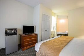 Clarion Inn & Suites Aiken South