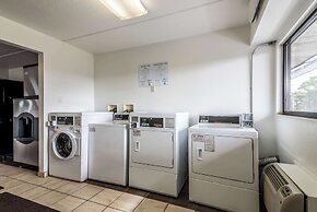 Motel 6 Birmingham, AL