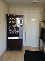 Super 8 by Wyndham Brockville