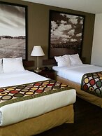 Super 8 by Wyndham Brockville