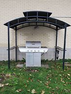 Super 8 by Wyndham Brockville