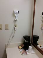 Super 8 by Wyndham Brockville