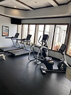 Fourwinds Lakeside Inn & Marina