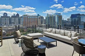 Le Méridien Dallas, The Stoneleigh