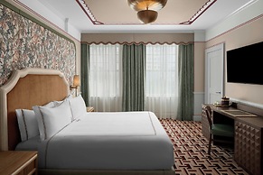 The Stoneleigh, Autograph Collection