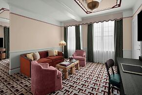 The Stoneleigh, Autograph Collection