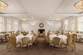 The Stoneleigh, Autograph Collection