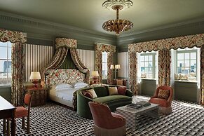 The Stoneleigh, Autograph Collection