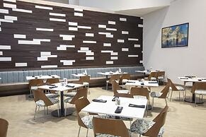 Holiday Inn Orlando International Airport by IHG