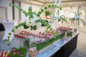 Holiday Inn Orlando International Airport by IHG