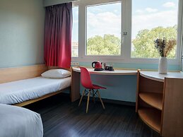 ibis Ales Centre Ville Hotel