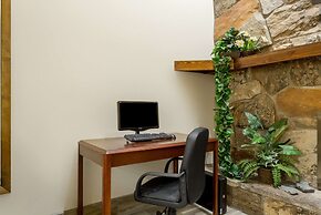 Days Inn by Wyndham Delta