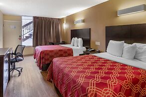 Econo Lodge Civic Center