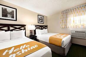 Days Inn by Wyndham Cortez