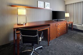 Courtyard by Marriott Cleveland Beachwood