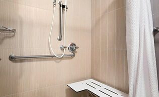 Courtyard by Marriott Springfield