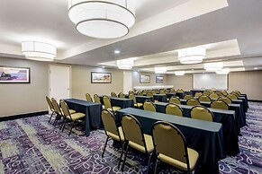 La Quinta Inn & Suites by Wyndham Oakland - Hayward
