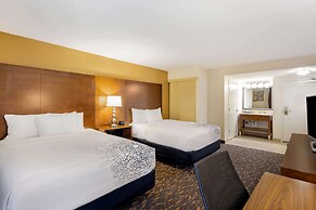 La Quinta Inn & Suites by Wyndham Oakland - Hayward