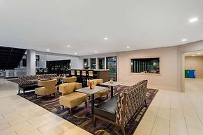 La Quinta Inn & Suites by Wyndham Oakland - Hayward