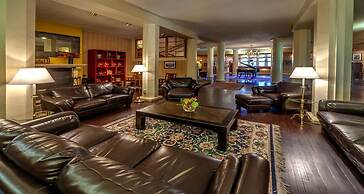 The Shawnee Inn and Golf Resort