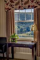 The Shawnee Inn and Golf Resort