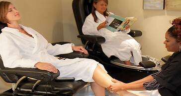 The Shawnee Inn and Golf Resort