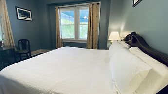 The Shawnee Inn and Golf Resort