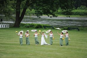 The Shawnee Inn and Golf Resort