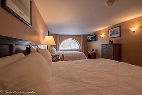 The Shawnee Inn and Golf Resort