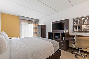 AmericInn by Wyndham Rochester Near Mayo Clinic