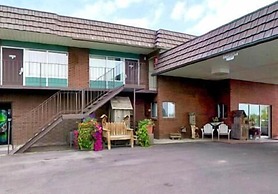 Americas Best Value Inn Roosevelt Ballard