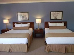 Econo Lodge Inn & Suites