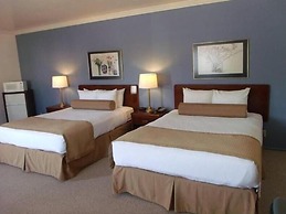 Econo Lodge Inn & Suites